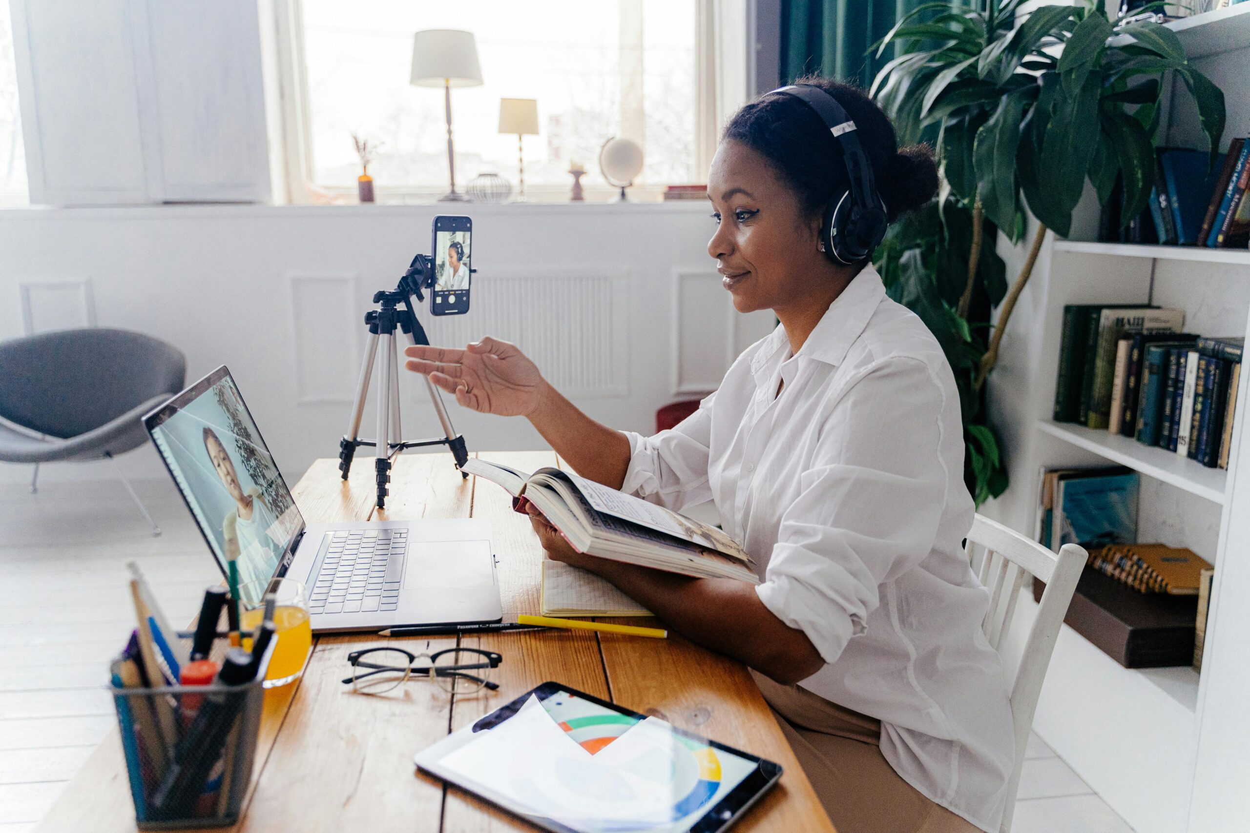 Clearer Conversations, Stronger Teams: Conflict & Communication Skills for Remote Work
