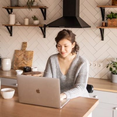 pexels-ekaterina-bolovtsova-4049790 (1)